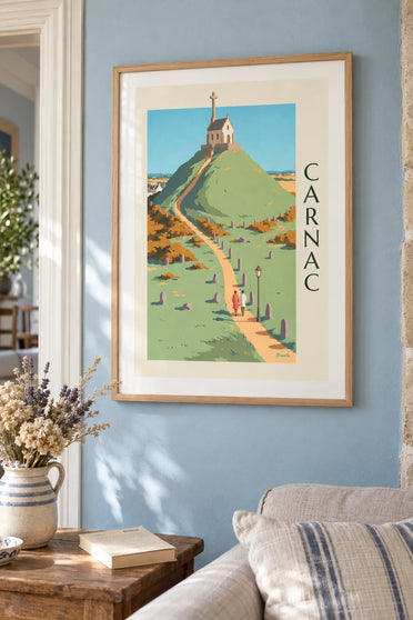Póster del túmulo de Saint-Michel y su capilla blanca en Carnac: enmarcado en la pared