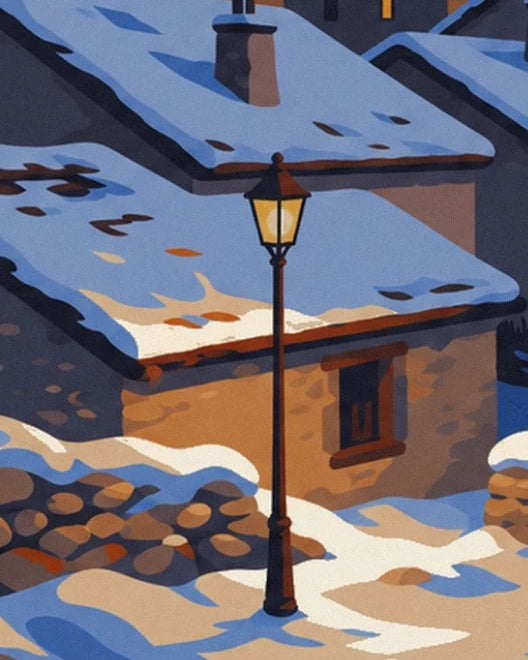 Le lampadaire allumé devant la maison de pierre aux toits couverts de neige