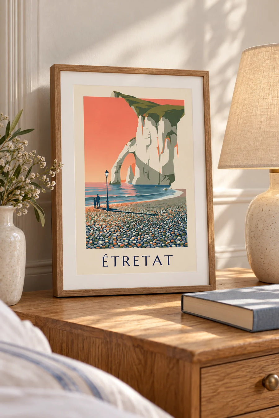Póster de los acantilados blancos de Étretat al atardecer: formato pequeño A4 enmarcado