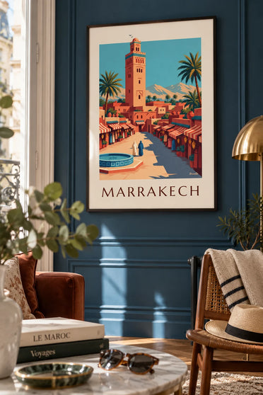 Póster de la medina de Marrakech y el minarete de la Kutubía: enmarcado en la pared