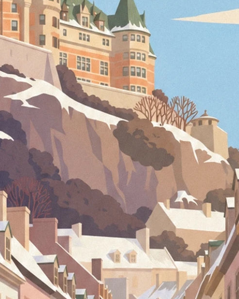 Le Château Frontenac au-dessus de la falaise et des toits enneigés du Petit-Champlain