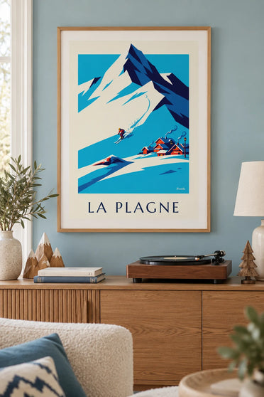 Póster de un esquiador en la bajada de La Plagne frente a Bellecôte: enmarcado en la pared