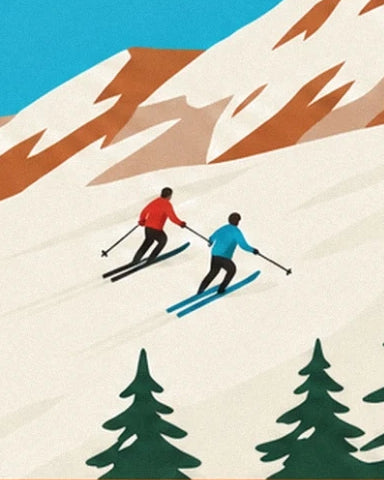 Les 2 skieurs en vestes rouge et bleue sur la piste enneigée, au-dessus des sapins