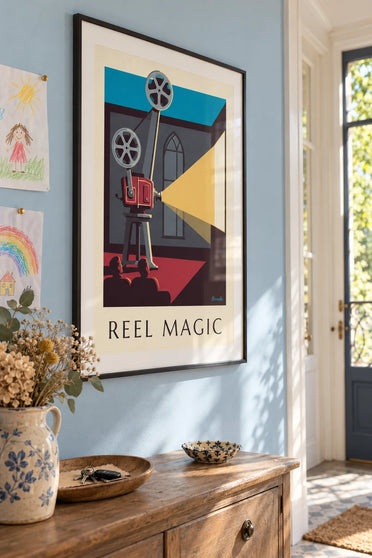 Affiche projecteur de cinéma à bobines en cabine de projection : encadrée au mur