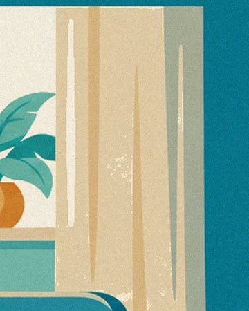 Les rideaux crème aux plis dorés, près d'une plante verte dans un pot ocre