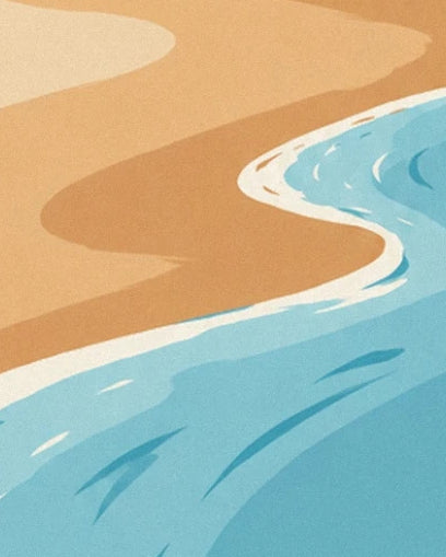 Les courbes du sable doré bordées d’écume blanche et d’eau turquoise