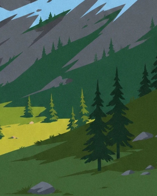 Les sapins vert sombre sur les pentes herbeuses, au pied des montagnes grises