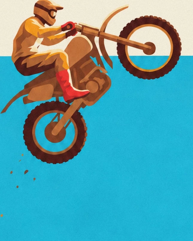 Le pilote en tenue ocre et bottes rouges, sur sa moto cabrée dans le ciel bleu