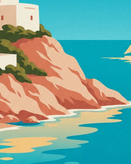 Les falaises roses bordées de végétation et les reflets dorés sur la mer turquoise