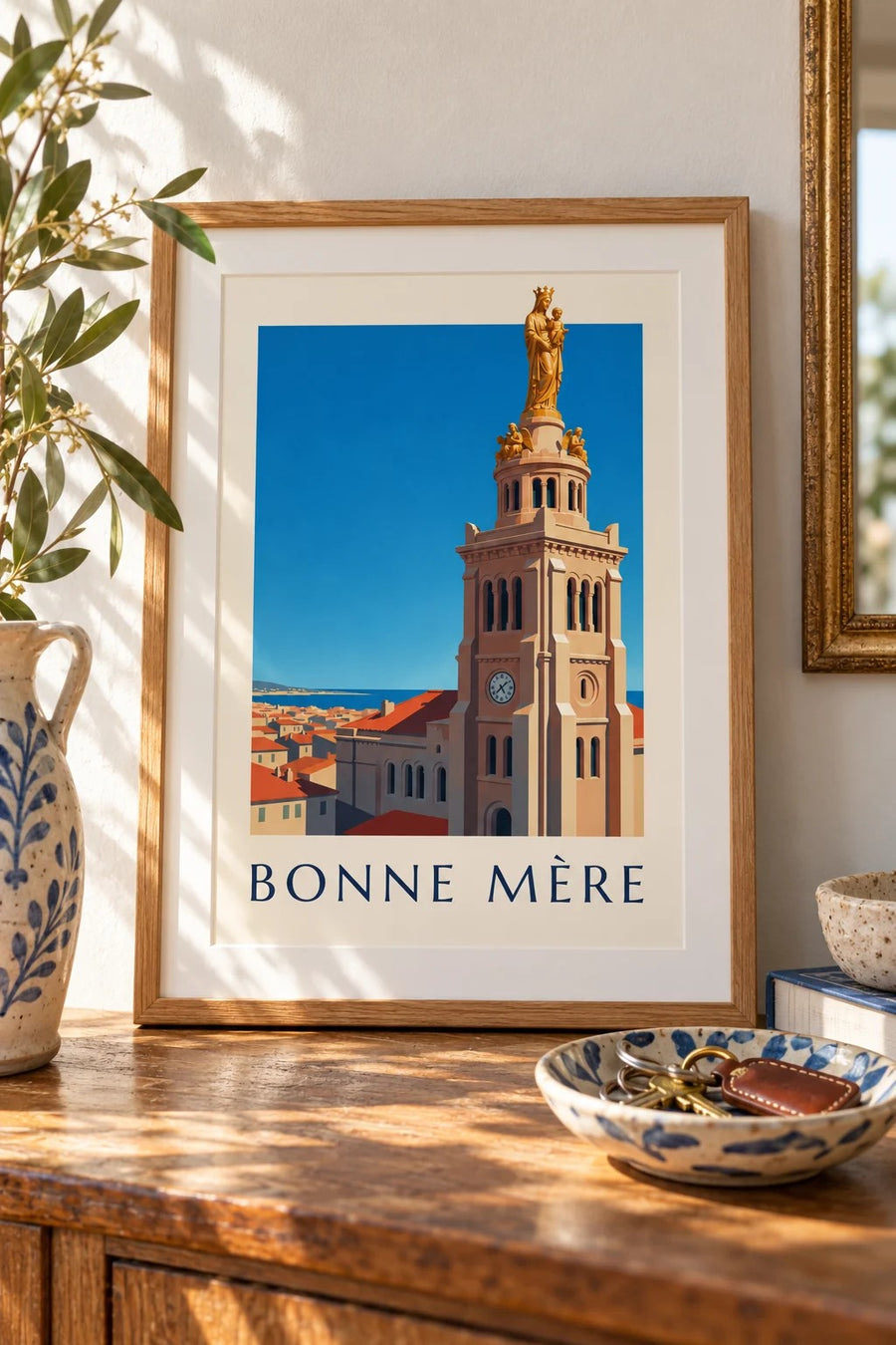 Póster de la Bonne Mère dorada de Marsella : formato pequeño A4 enmarcado