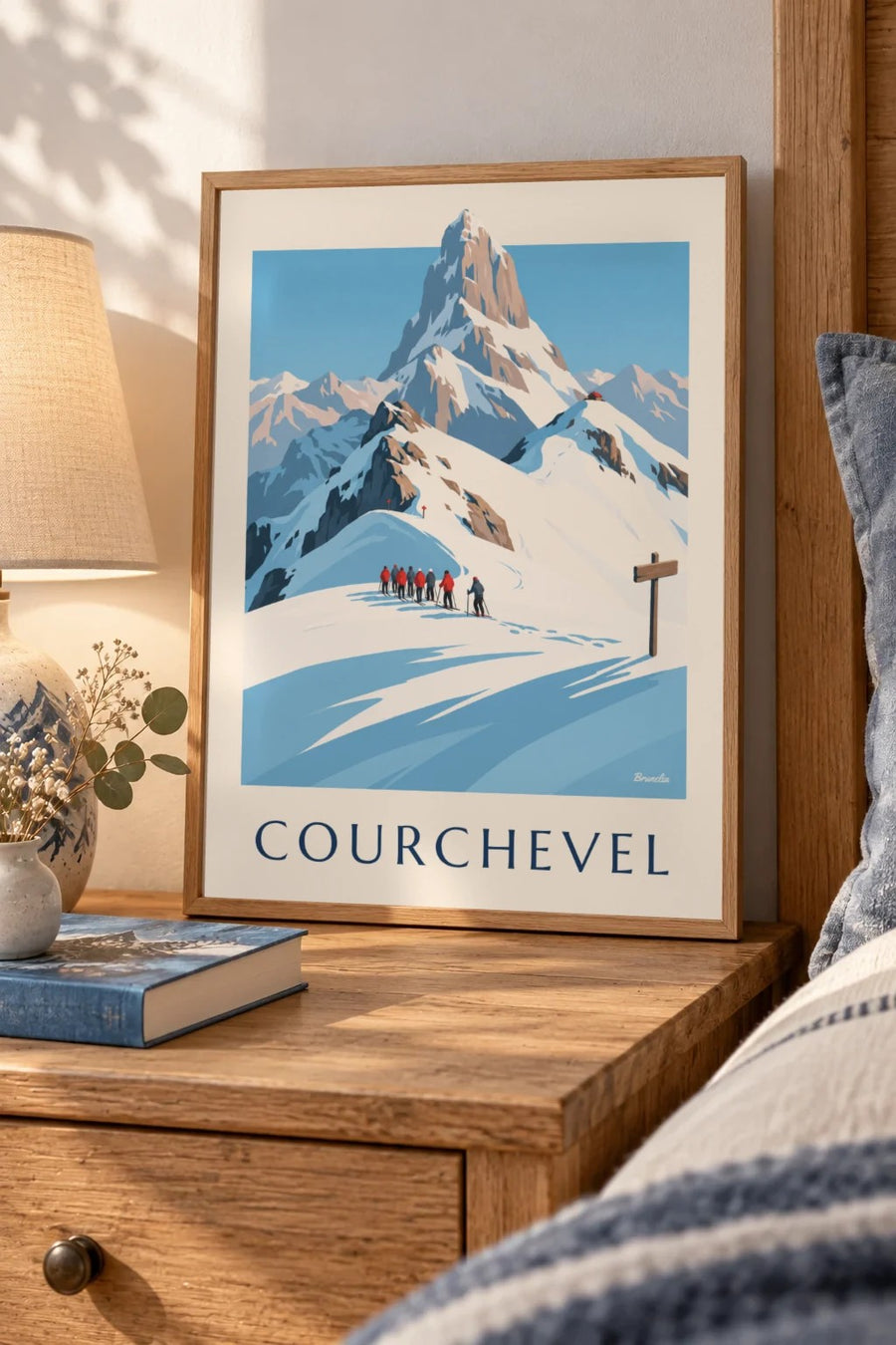 Póster de Courchevel con esquiadores frente a la Vanoise : formato pequeño A4 enmarcado