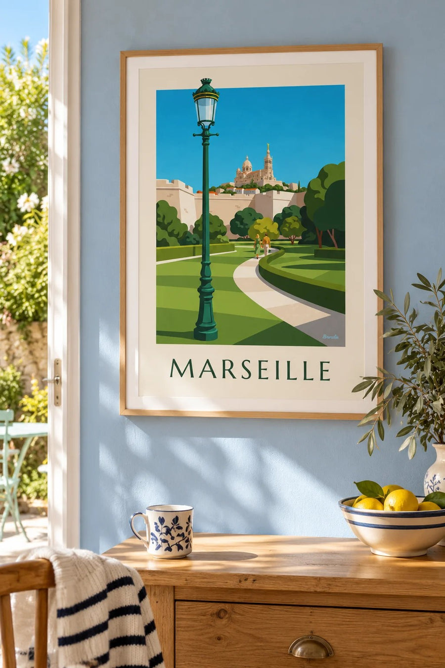 Affiche Notre-Dame-de-la-Garde vue du Pharo : encadrée au mur