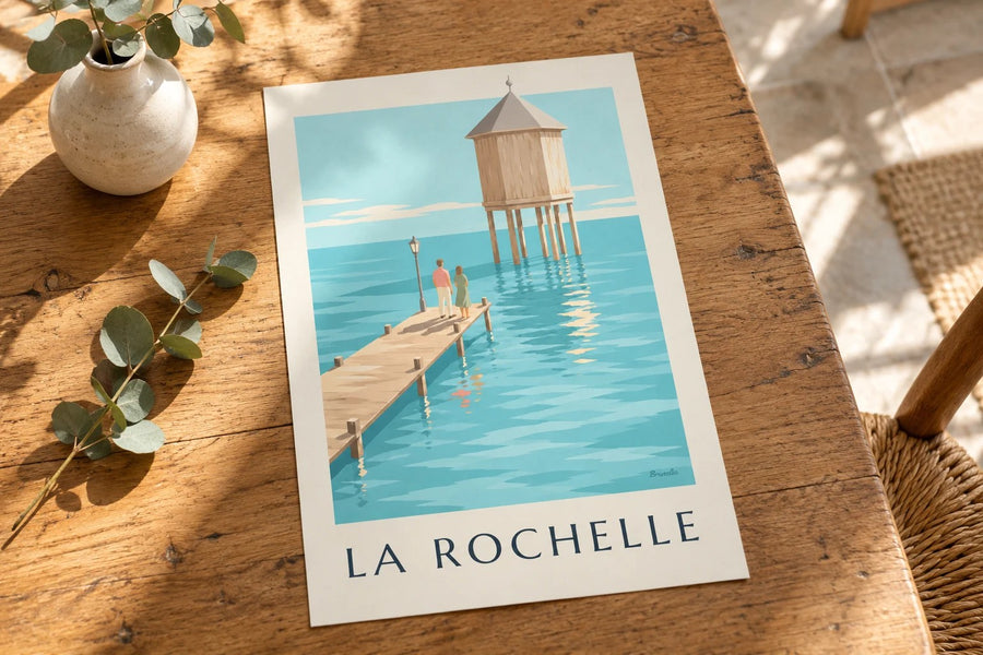 Póster del faro del Bout du Monde de La Rochelle : apoyado sobre una mesa