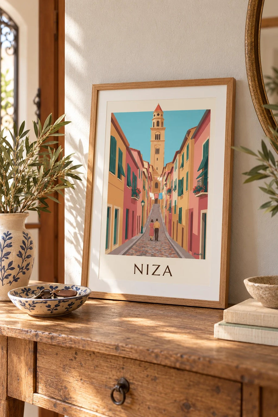 Póster de un callejón colorido del casco antiguo de Niza y el campanario de Santa Reparata: formato pequeño A4 enmarcado