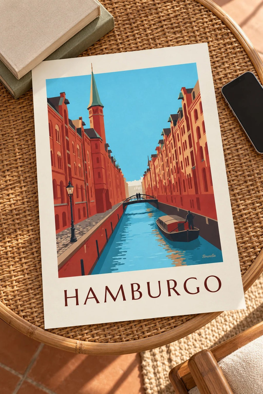 Póster almacenes de la Speicherstadt en Hamburgo: apoyado en una mesa
