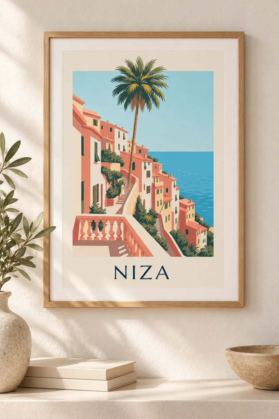Póster de casas ocres y mar azul en las colinas de Niza: pequeño formato A4 enmarcado