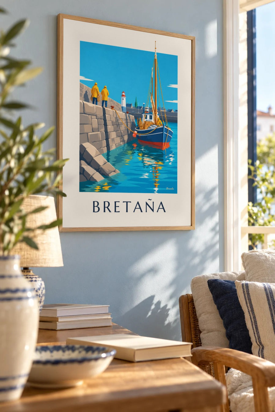 Póster barco de pesca bretón volviendo al puerto de granito: enmarcado en la pared