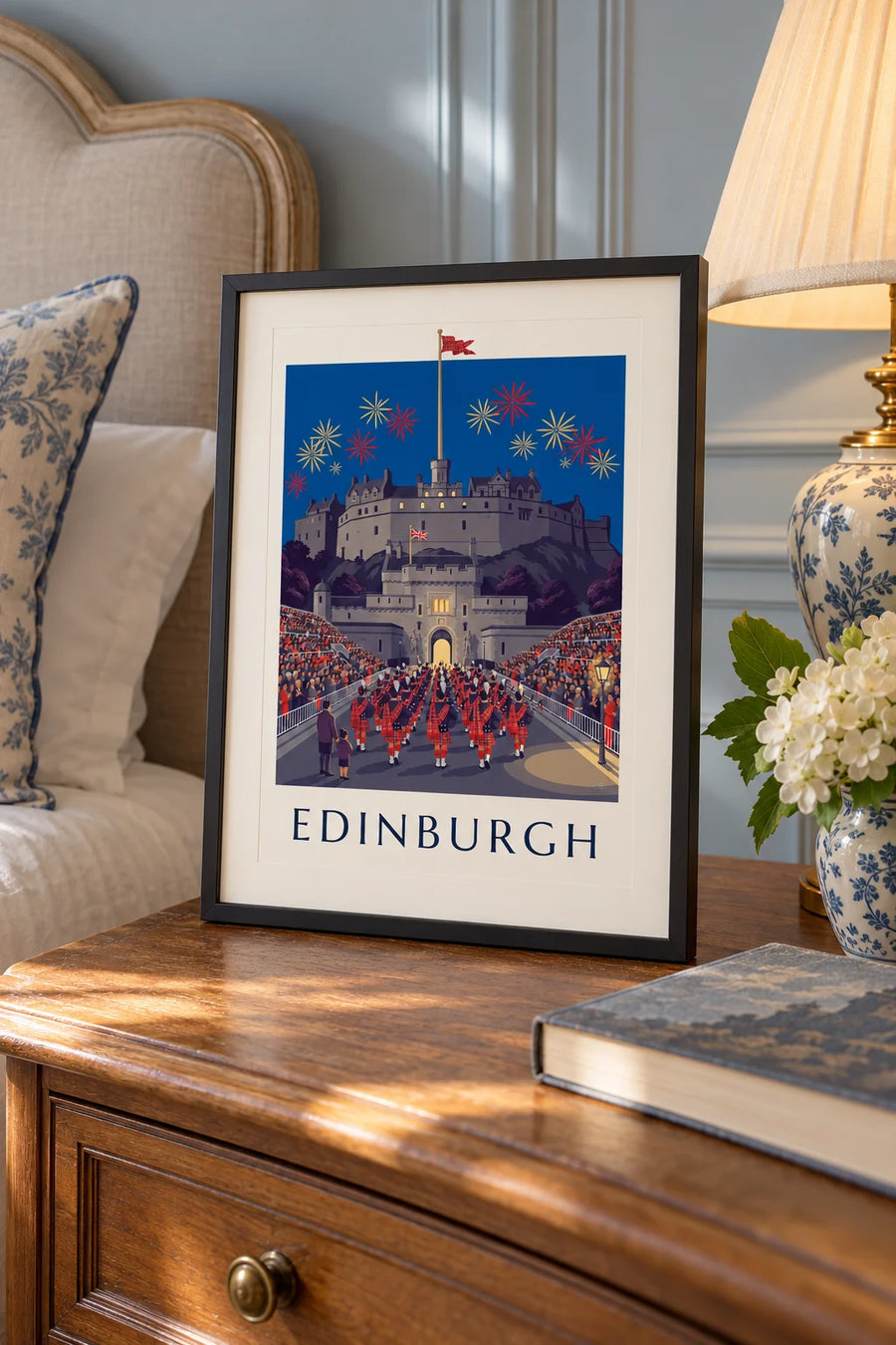 Póster del castillo de Edimburgo y el Military Tattoo de noche: formato pequeño A4 enmarcado