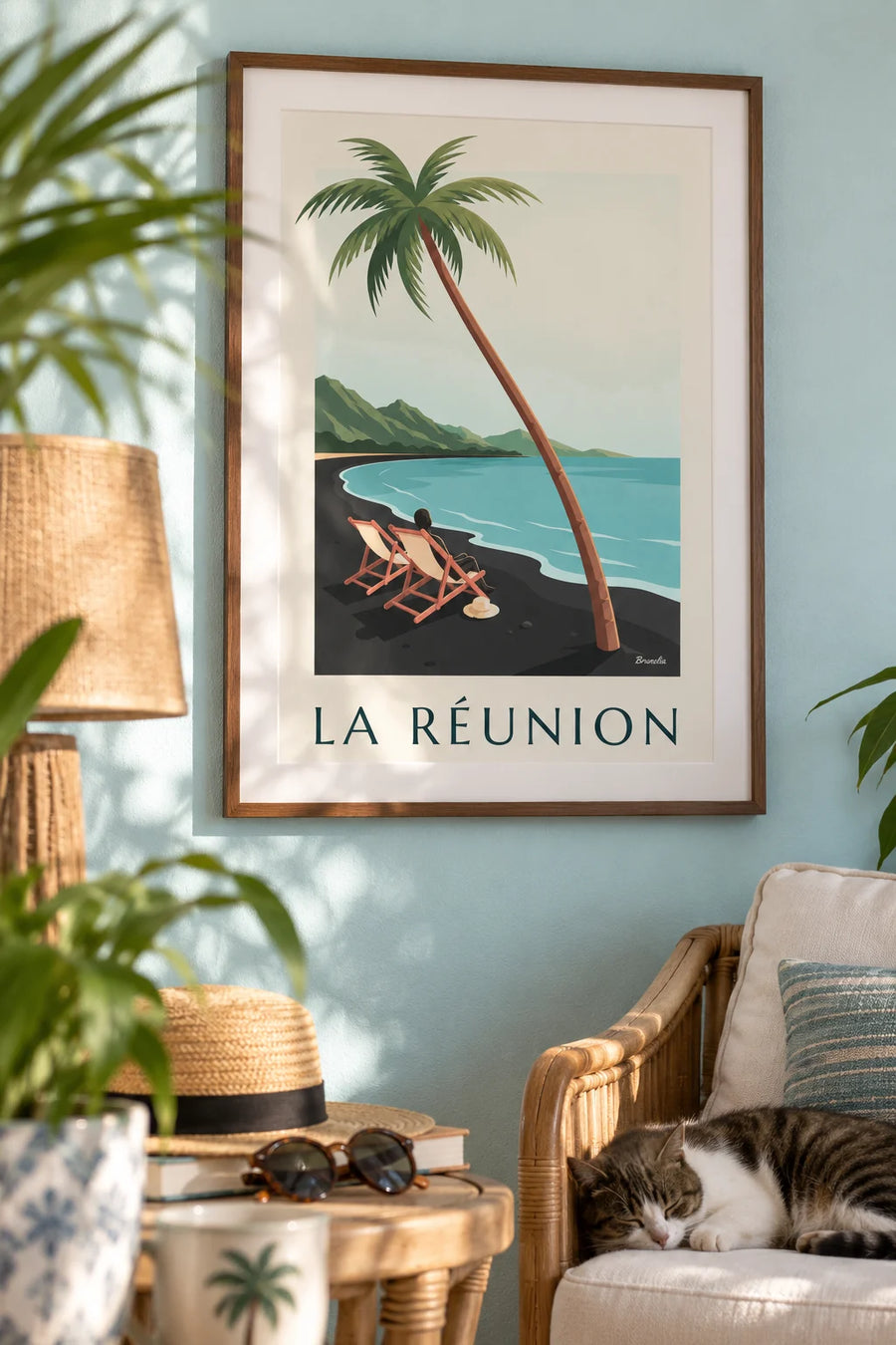 Póster de tumbonas frente al mar en La Reunión: enmarcado en la pared