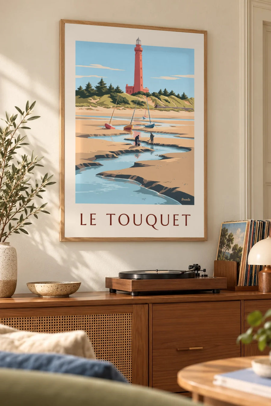 Póster del faro de Le Touquet y pescadores a pie en la bahía de Canche: enmarcado en la pared