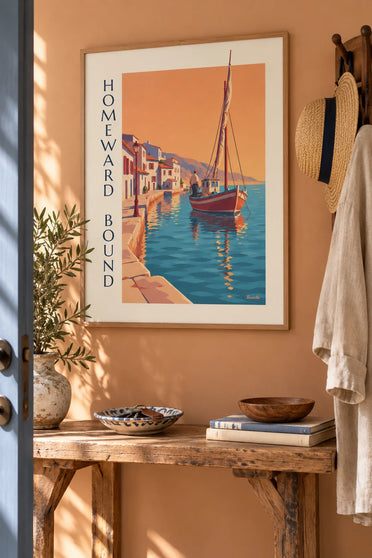 Affiche bateau de pêche traditionnel rentrant au port au couchant : encadrée au mur