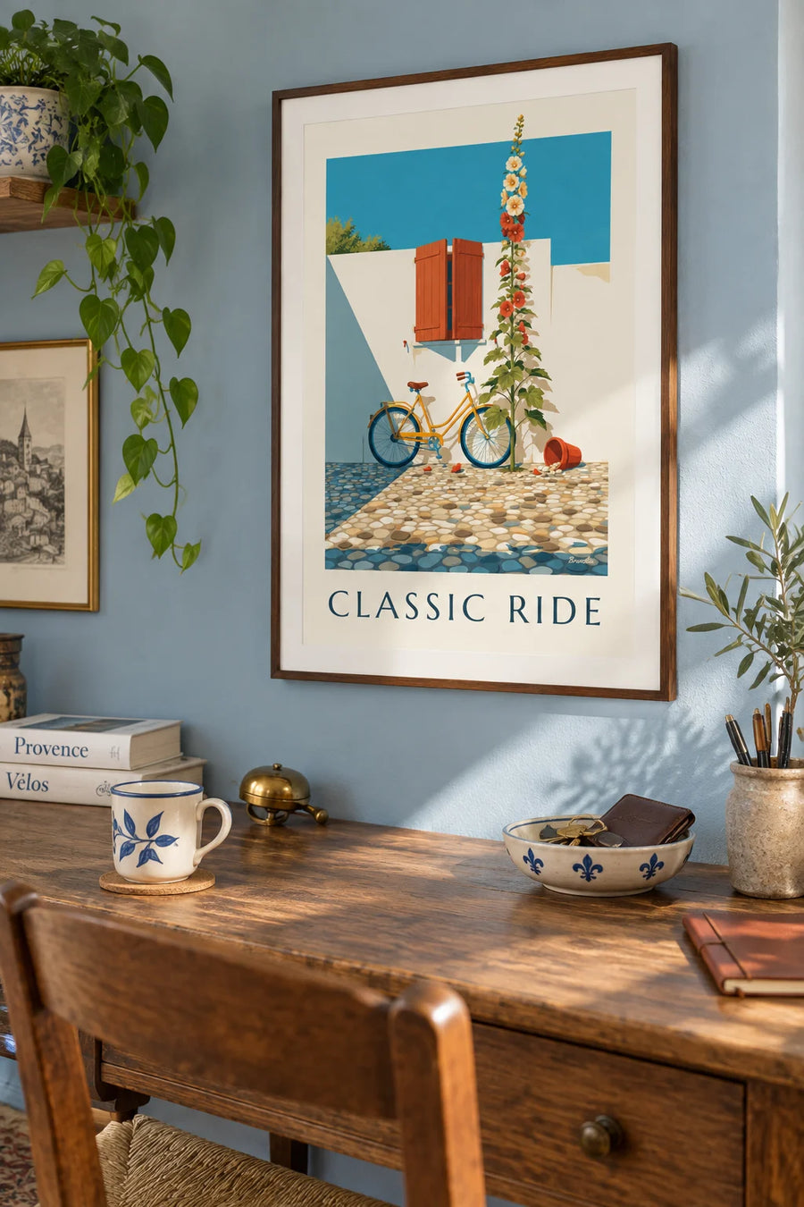 Affiche bicyclette classique jaune moutarde et bleue : encadrée au mur